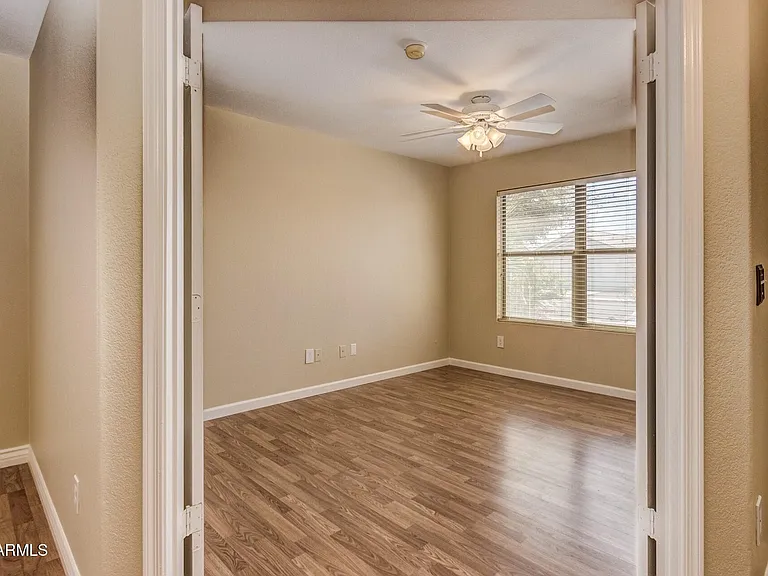 13478 W Young St — Photo 10