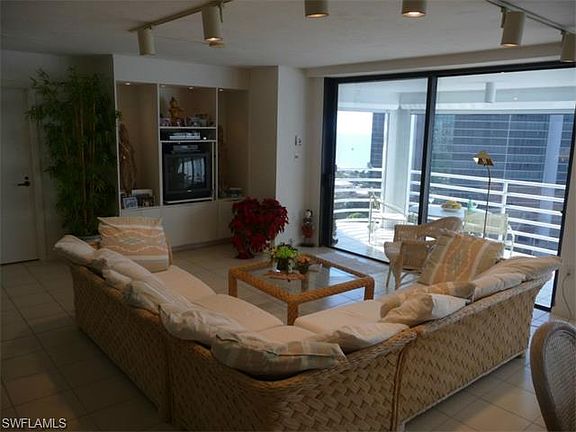 3rd image of 4751 Gulf Shore Blvd N APT 1707