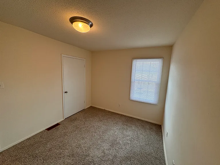 Woodstream Farms Apartments — Photo 11