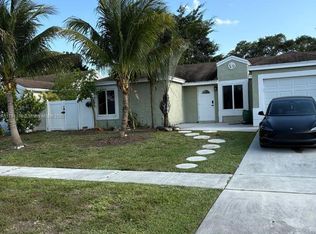 18982 Cloud Lake Cir, Boca Raton, FL 33496