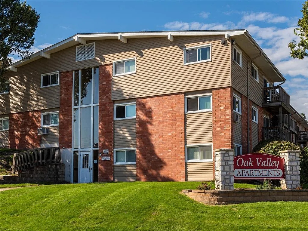 Oak Valley Apartments — Photo 1