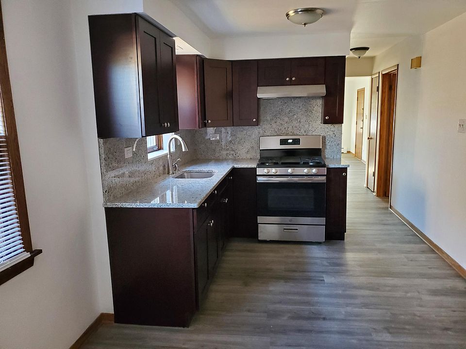 1st image of 2325 N 74th Ave #1