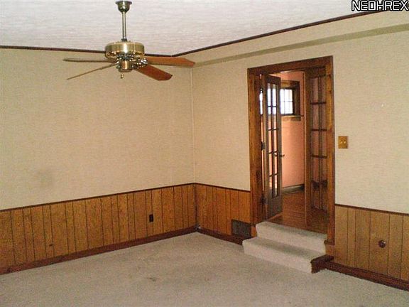 5th image of 338 E 215th St