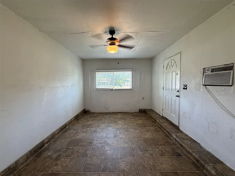 6204 Dove Springs Cir — Photo 15
