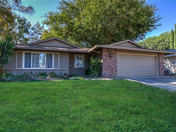 3rd image of 347 Valleywood Dr