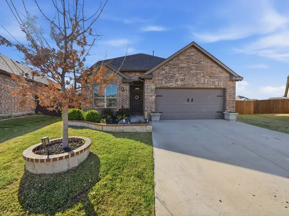 14433 Padden Park Ln, Roanoke, TX 76262