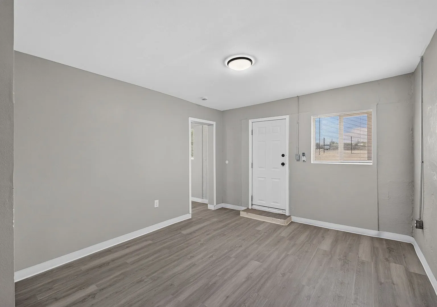 Welcome to Route 66 Apartments in Albuquerque, NM — Photo 1