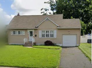 663 Wood Ave, Roselle, NJ 07203