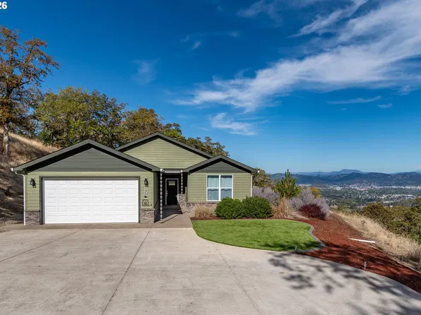 175 Platinum Dr, Roseburg, OR 97471