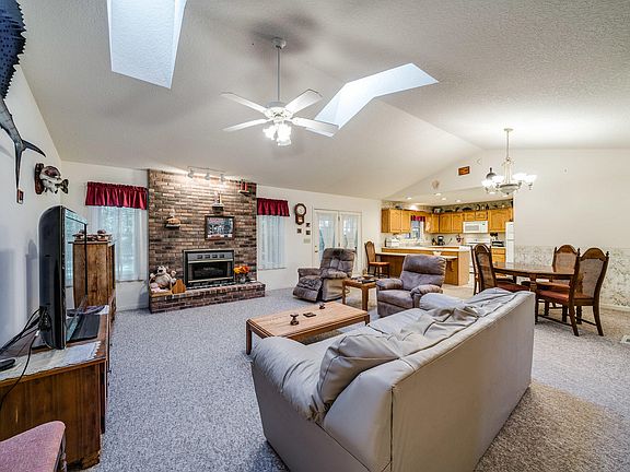 5th image of 5023 Chinook Ln