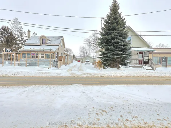 16 Ontario St N, Lambton Shores, ON N0M 1T0