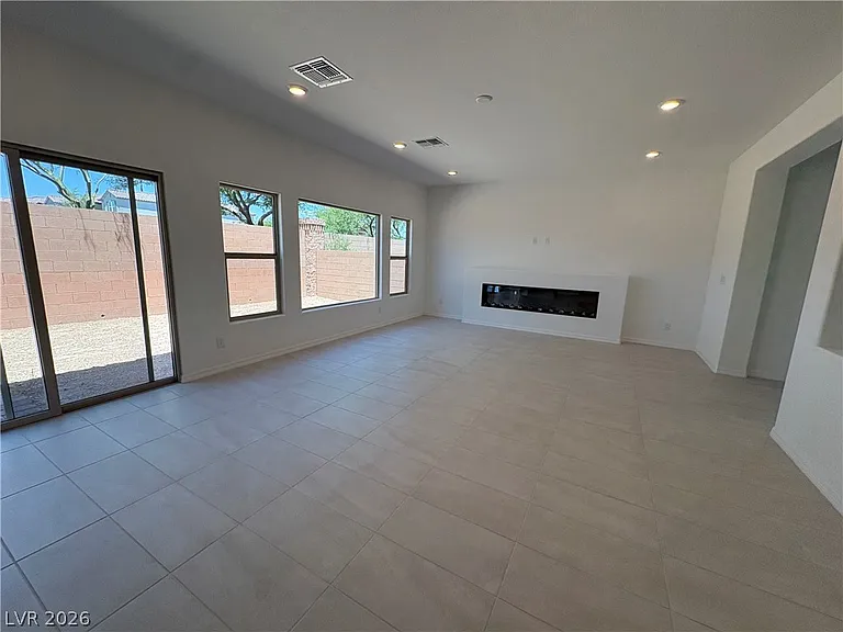 8677 Indigo Spring Rd — Photo 9