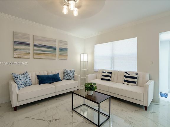5th image of 18381 NE 21st Pl