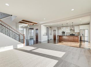 327 Riverside Cir, Anoka, MN 55303