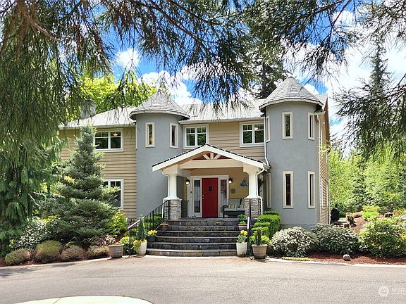 4th image of 4610 244th Avenue NE