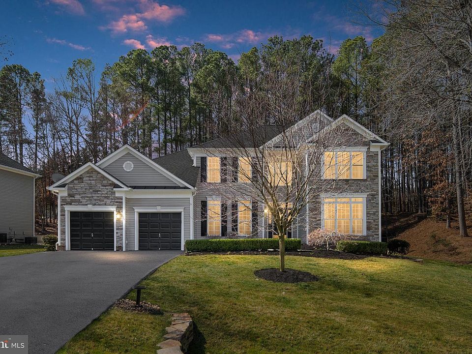 1st image of 26 Gristmill Dr