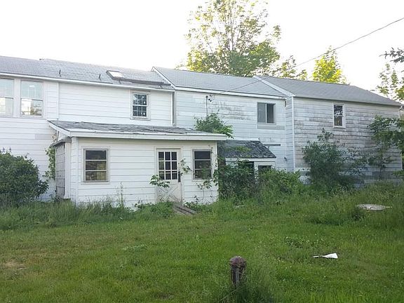 4th image of 698 County Route 409