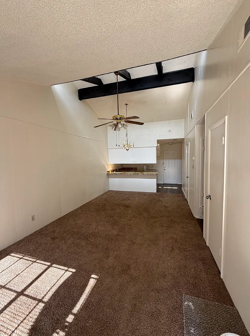 2 bed, 900 sqft, $1,595 — Photo 4