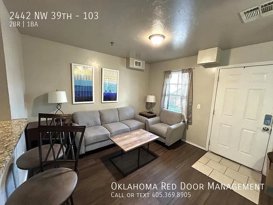 1/2 Off First Months Rent & 1/2 Off 6th Months Rent Fully Furnished — Photo 2