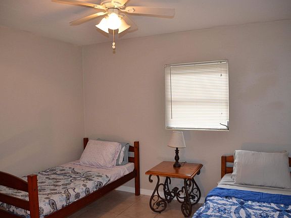 5th image of 4113 Meadowbrook Ave