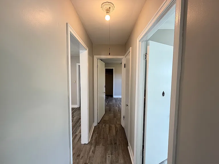 1192 Haeberle Ave — Photo 9