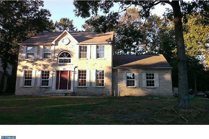 2nd image of 13 Double Woods Rd