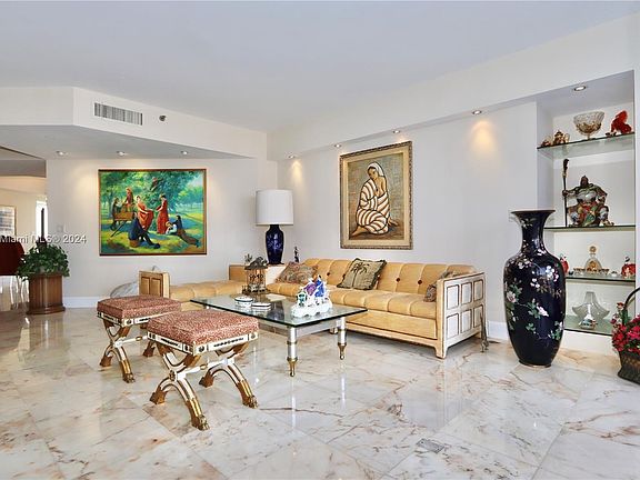 4th image of 3000 Island Blvd APT 2003