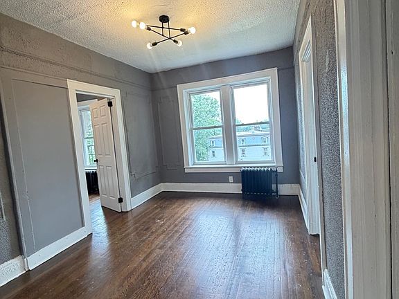 2nd image of 713 Arlington Ave #5A