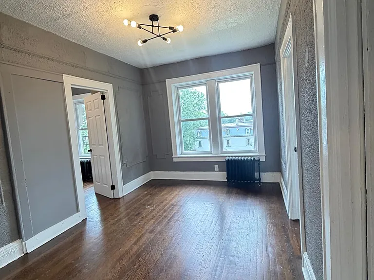 713 Arlington Ave #5A — Photo 2