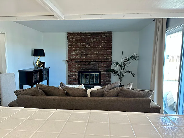 749 E Avenue J9 — Photo 18