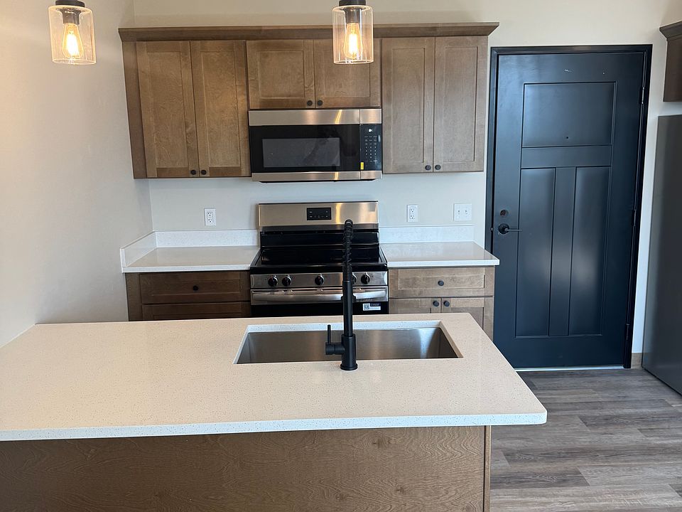 1st image of 7480 157th St APT 17