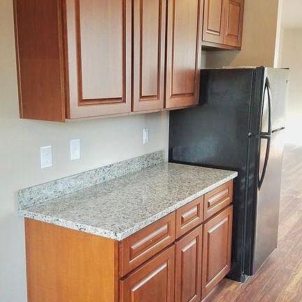 3rd image of 826 Taylor Ln NE Unit A