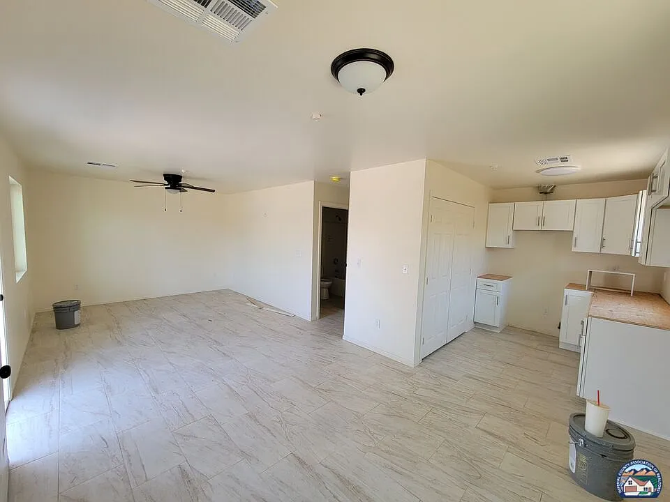 2 bed, 1.0 bath, 700 sqft, $1,500 — Photo 3