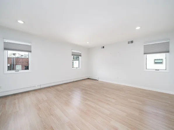 139 Cambridge Avenue image 14 of 19