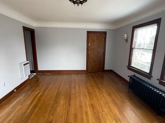 2nd image of 6512 5th Ave NW #3