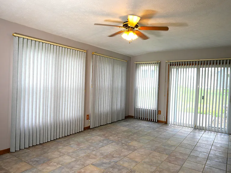 2908 Robert Pkwy — Photo 6