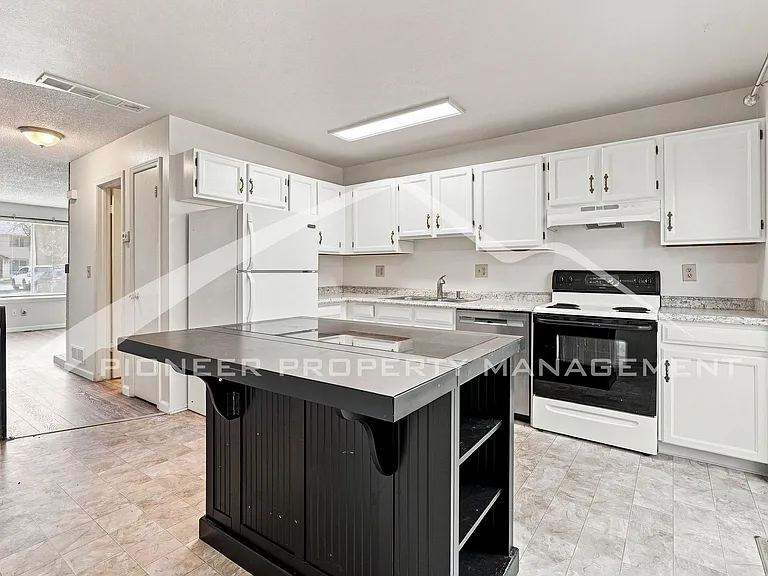 17681 E Loyola Dr #E — Photo 6