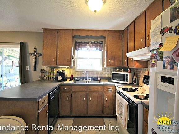 4th image of 179 Brewer Cir