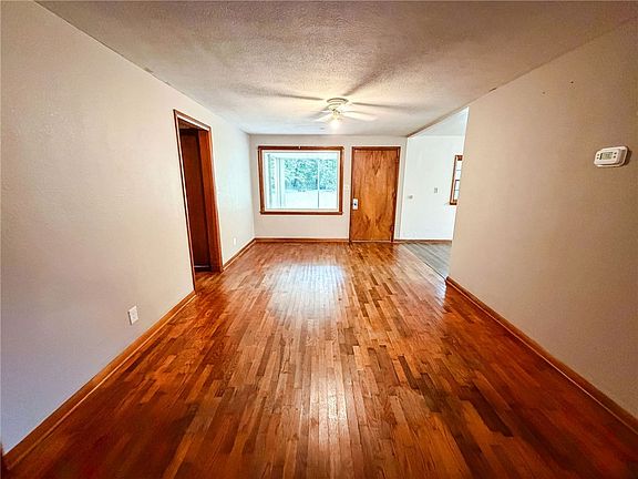 5th image of 501 S Brown St