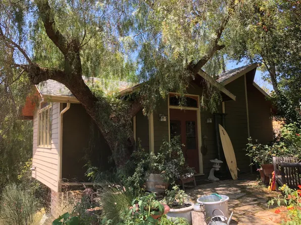 28921 Crest Dr, Agoura Hills, CA 91301