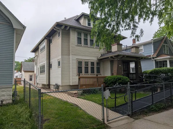 3163 N 39th St, Milwaukee, WI 53216
