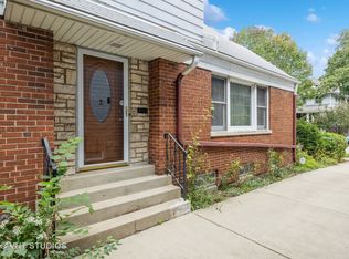 805 Gunderson Ave, Oak Park, IL 60304