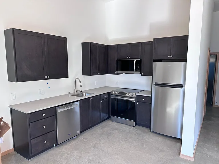 605 S Adams St #302 — Photo 32