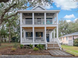 714 N Atlantic Ave, Southport, NC 28461