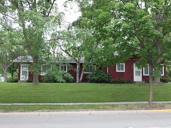 3rd image of 4902 Farwell St