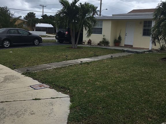 3rd image of 5390 NE 17th Ave