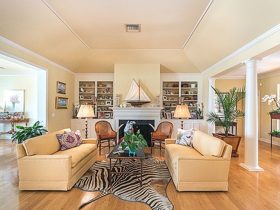 5th image of 177 Island Creek Dr