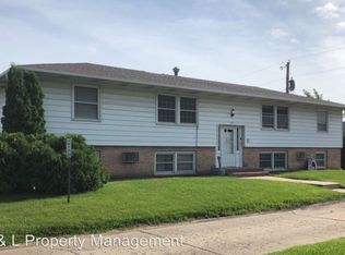 1302 4th Ave SW APT 4, Rochester, MN 55902