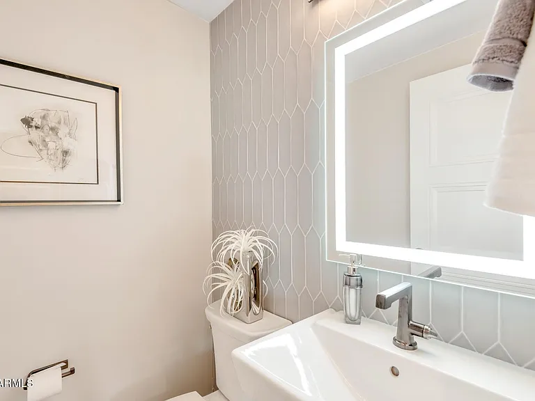 7550 E Osborn Rd #1001 — Photo 16