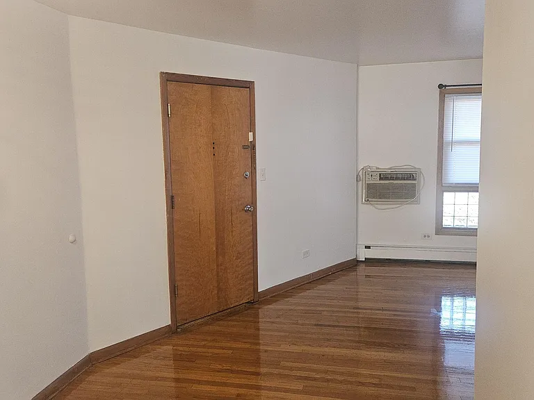 Gregory St — Photo 14